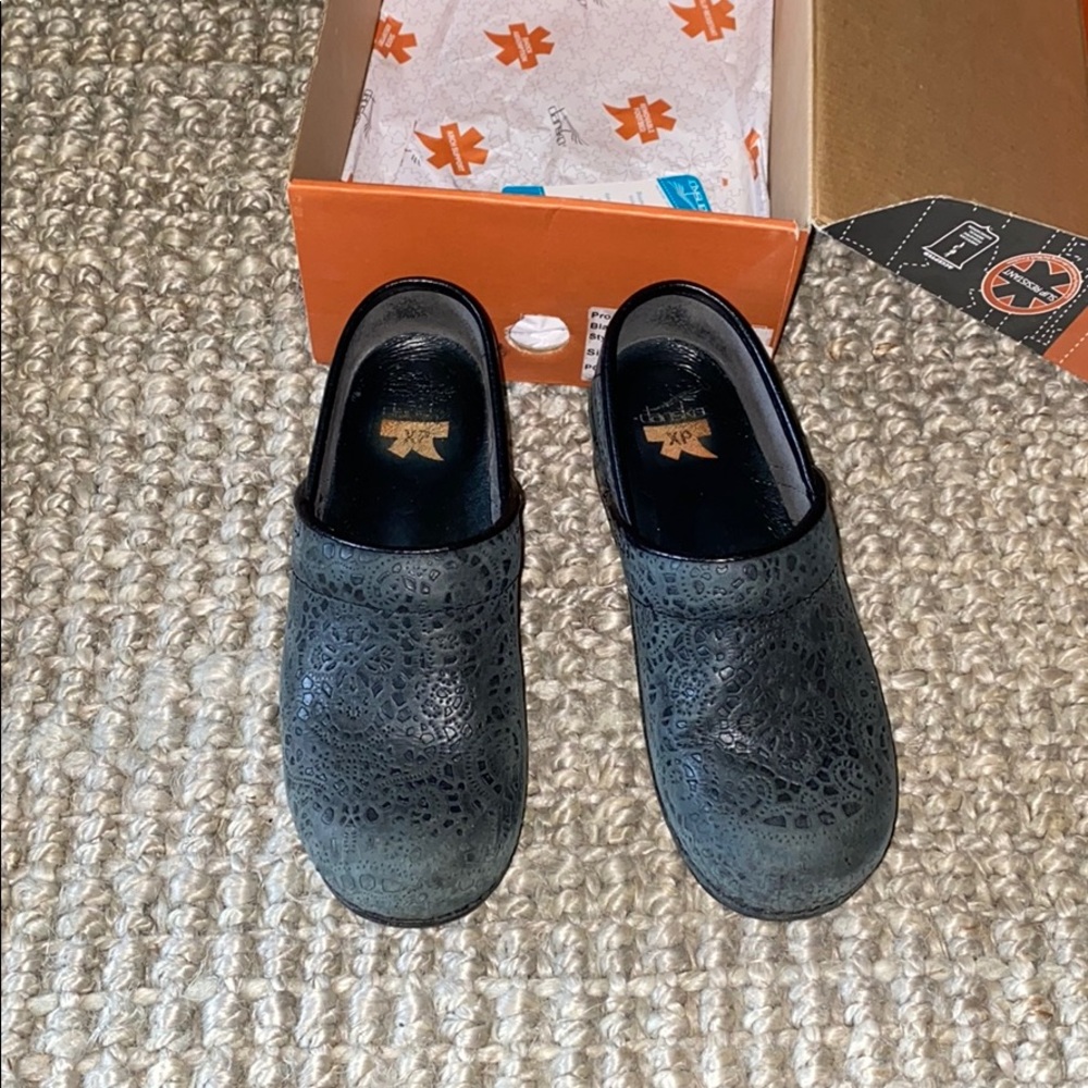 Dansko Pro XP Lace